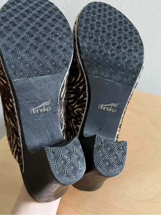 Dansko zebra calf hair clog heels size 42 11/11.5 zebra animal print - Picture 6 of 9